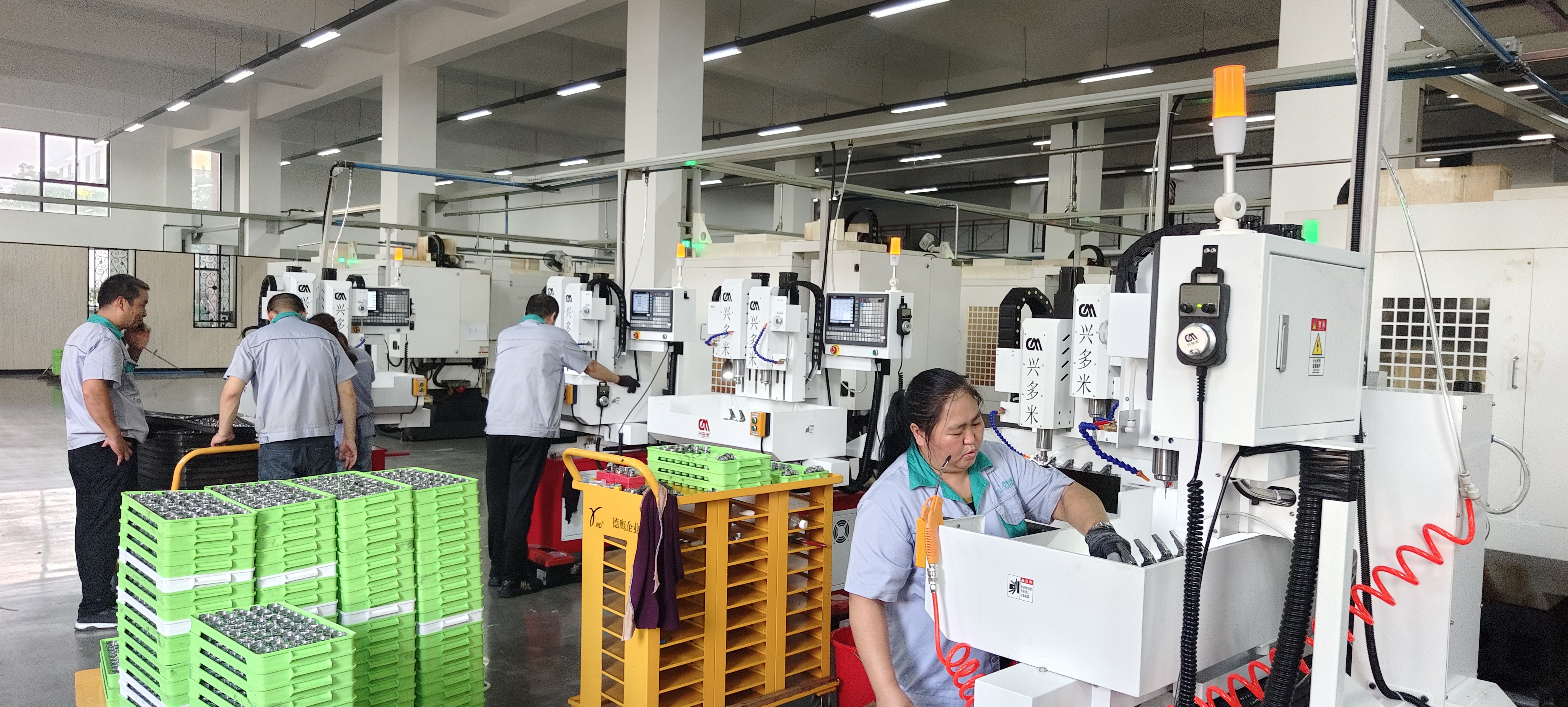 小孔自動(dòng)鉆孔機(jī)